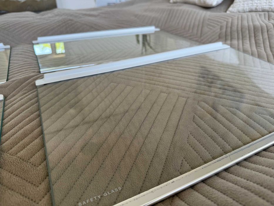 Szklana półka do lodówki Electrolux LNS6TE19S