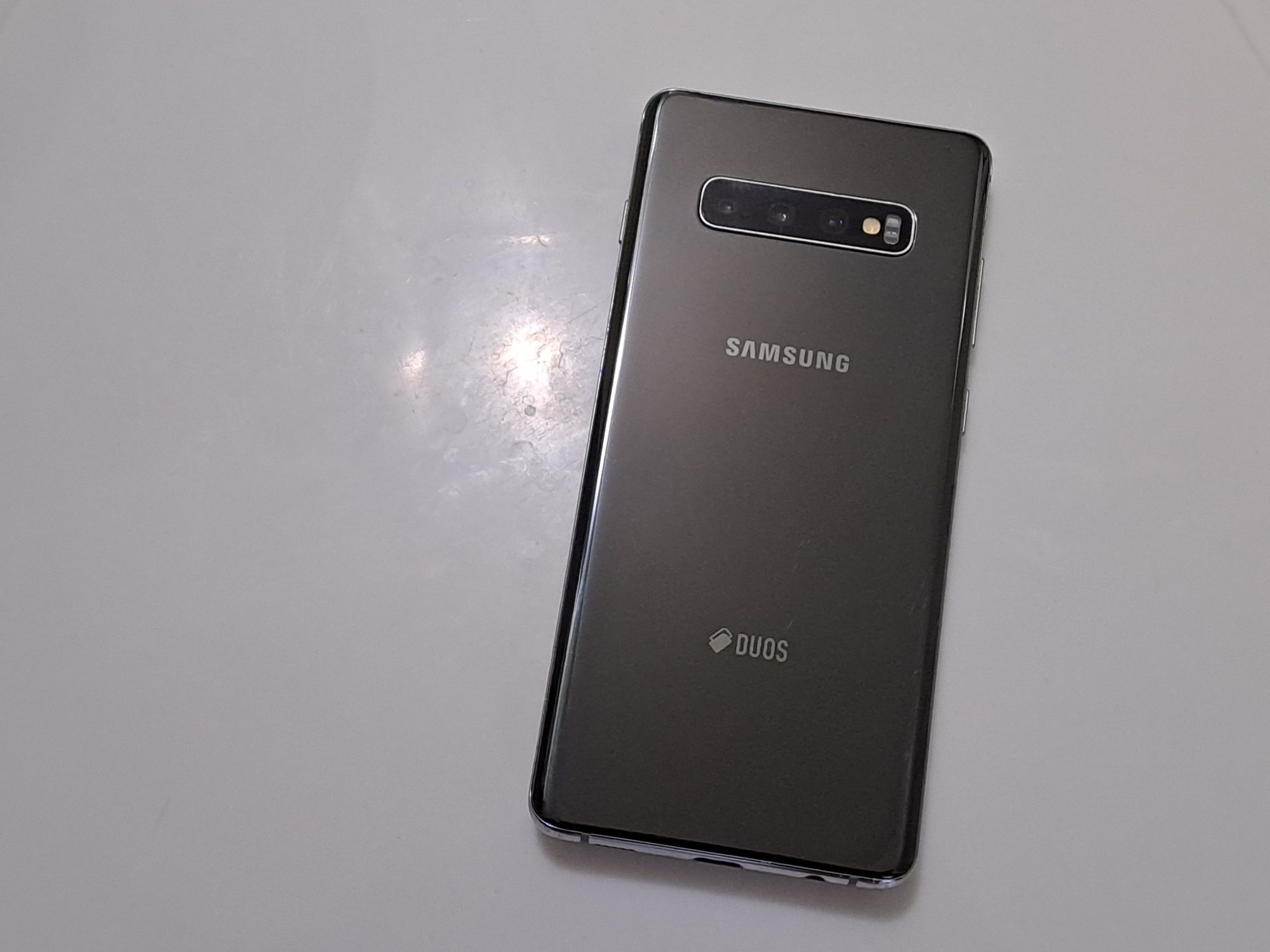 Надійний смартфон Samsung Galaxy s10+ plus 8/512gb ceramic black