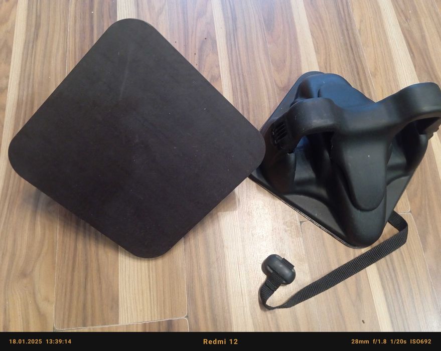 Bagażnik, uchwyt magnetyczny na narty