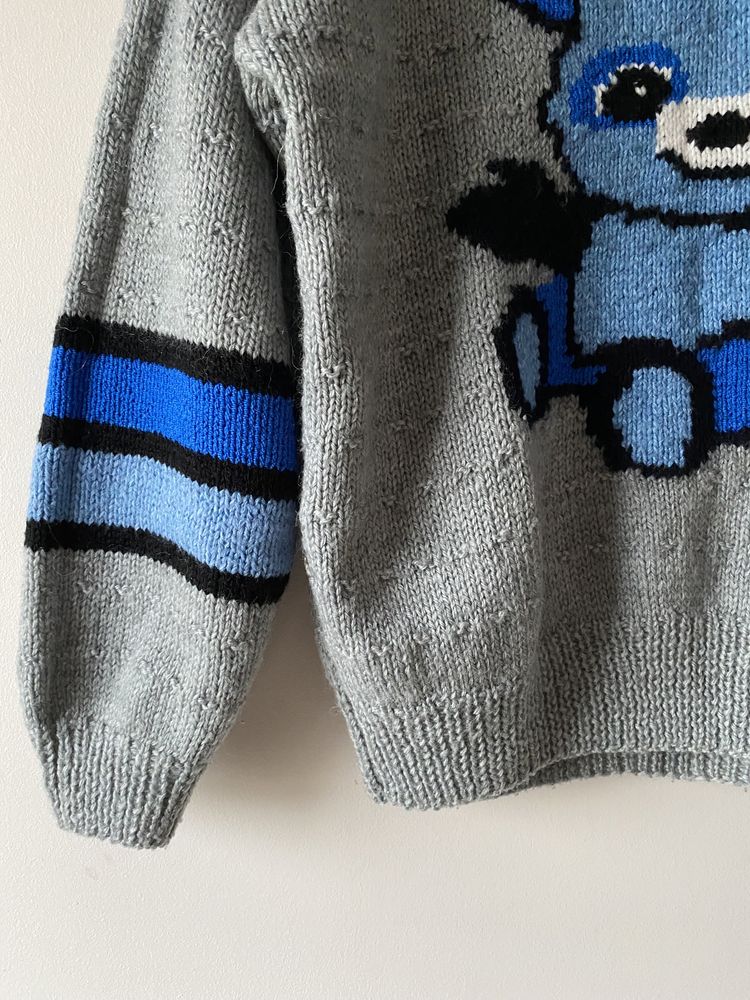 Welniany sweter z misiem miś rl handmade szary dziergany