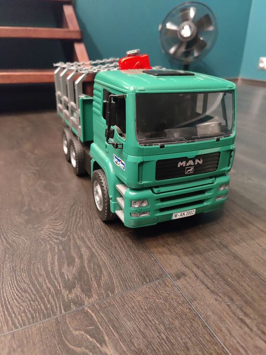 Ciężarówka Bruder