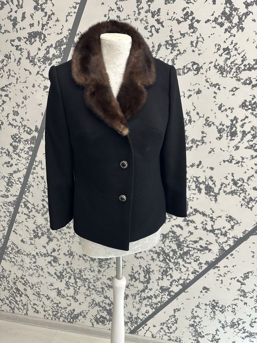 Пальто с норкой S