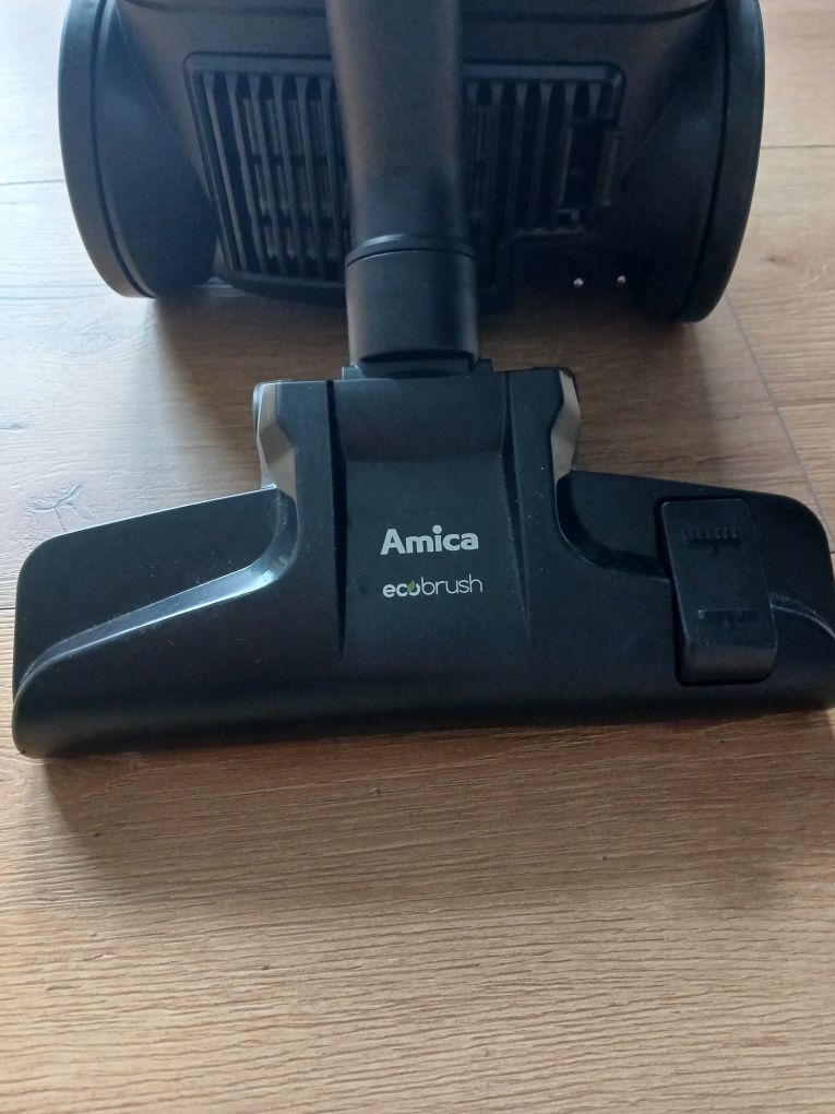 Odkurzacz Amica 900W