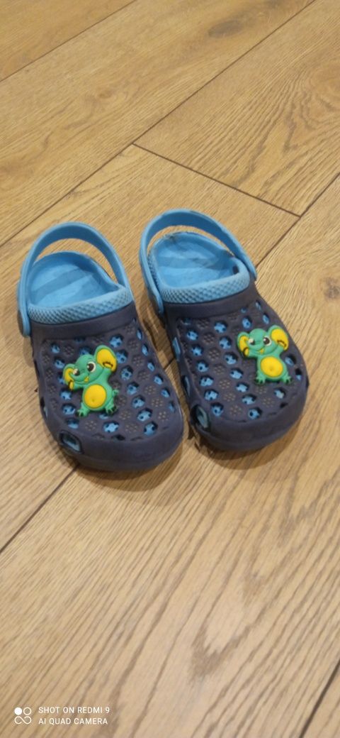 Buty do wody basenowe typu crocs 27