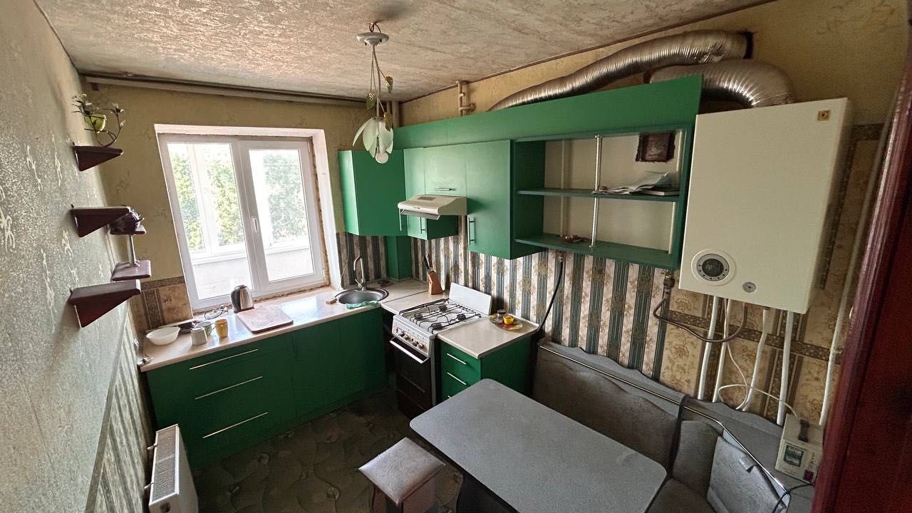 Продаж 2-кімнатної квартири + ВЛАСНИЙ підвал