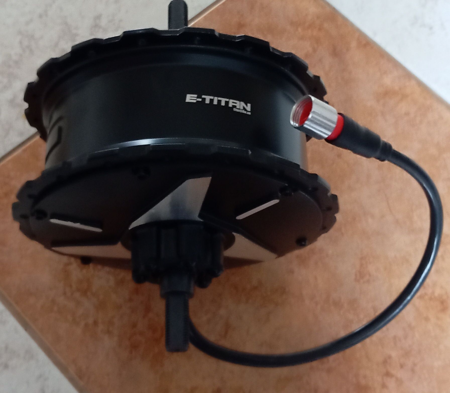 Електрофетбайк,фетбайк,Фэтбайк Cross Defender   1200W!!,26"-19",48v 21