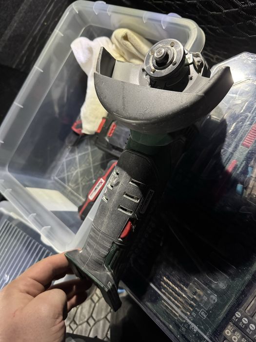 Szlifierka kątowa akumulatorowa parkside 20-LI F4