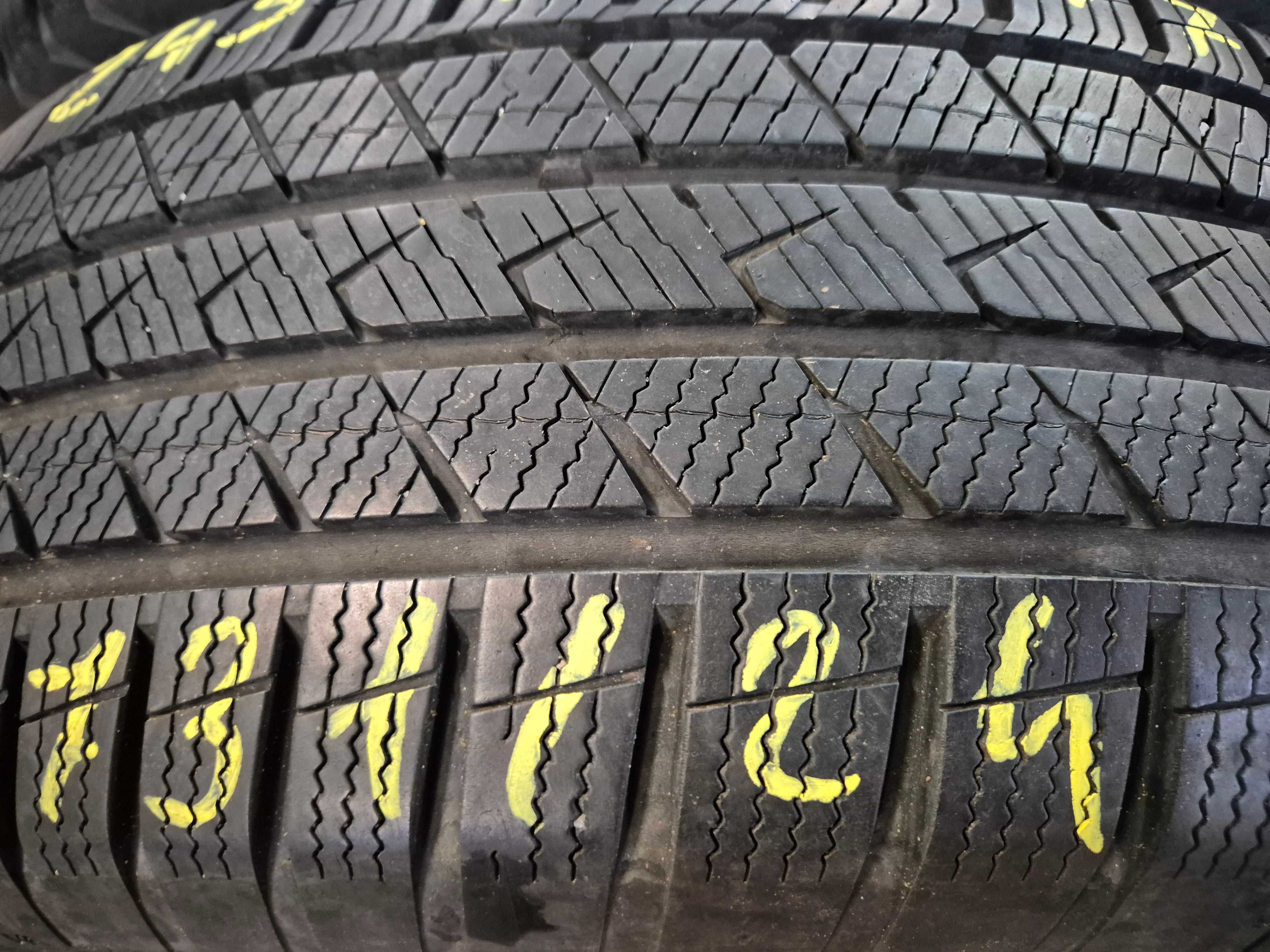 245/65r17 (W731/24)007 2szt 6,5mm 21r QuatracPro VREDESTEIN CAŁOROCZNE