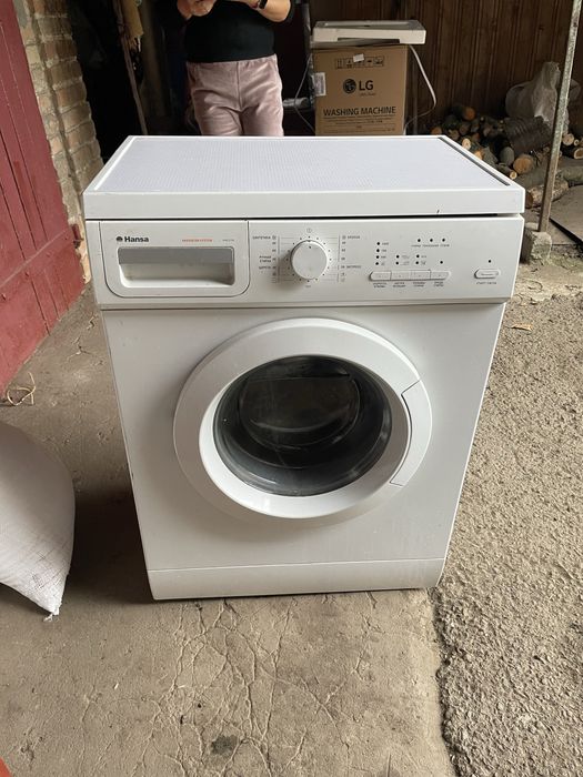 Стиральна машина Hansa