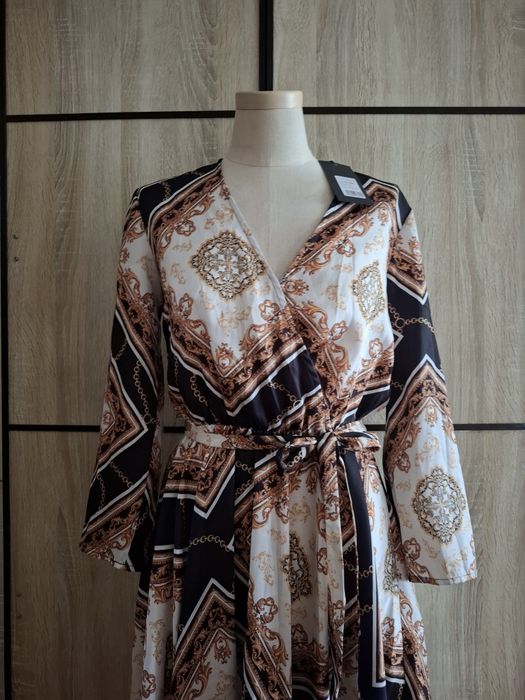 Платье бренд Moxito