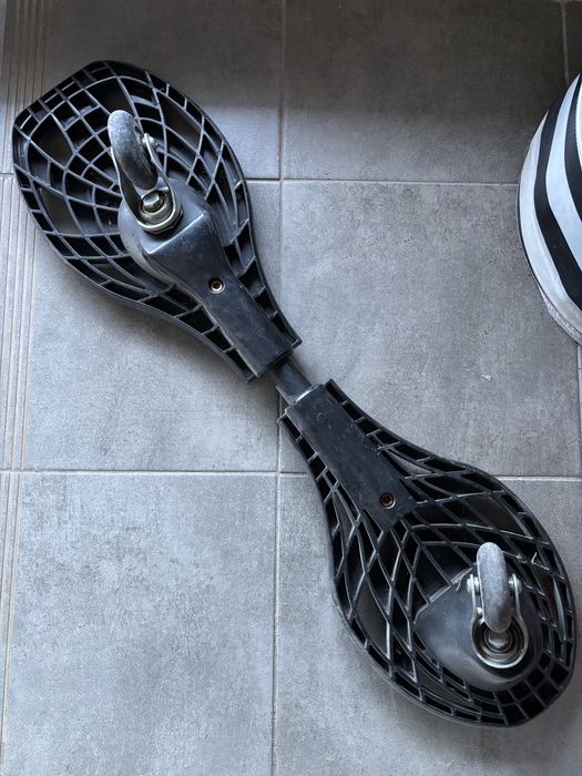 Deskorolka dwukolowa