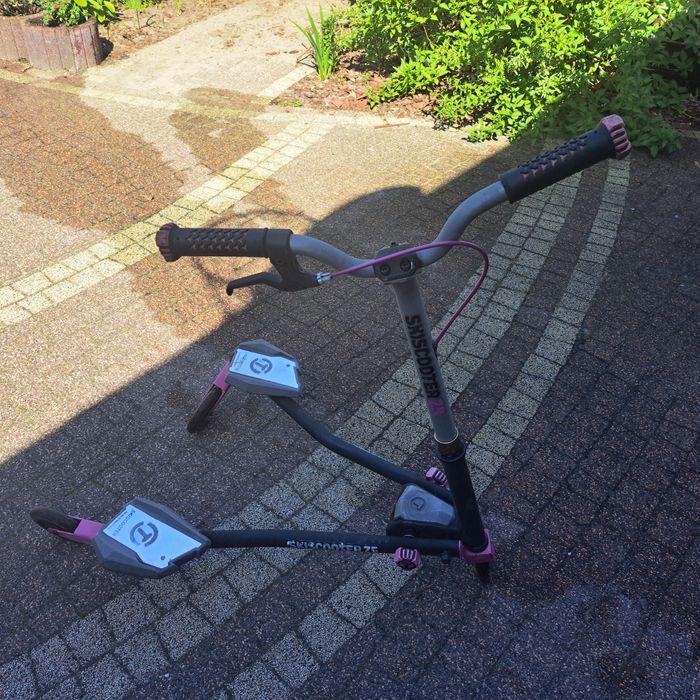 Sprzedam hulajnoga 3 kołową skyscooter z5