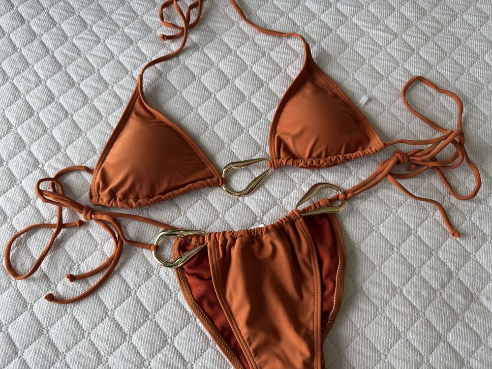 Bikini rdzawe ze zlotymi elementami nowe