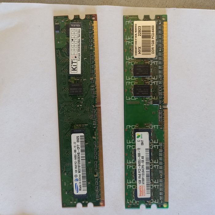 Карти памяті 2 шт.