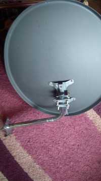 Antena satelitarna z konwektorem i uchwytem