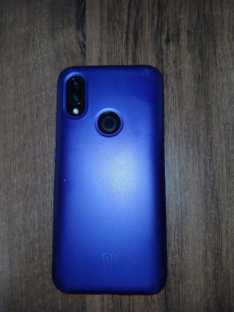 Телефон Xiaomi Redmi 7