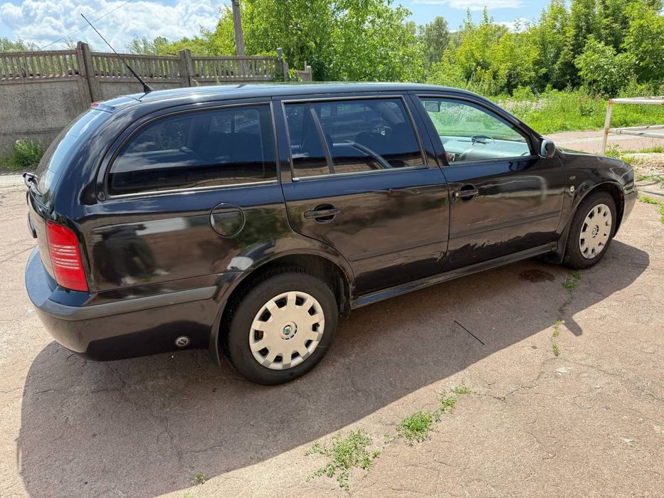Skoda Octavia tur універсал 2000 року