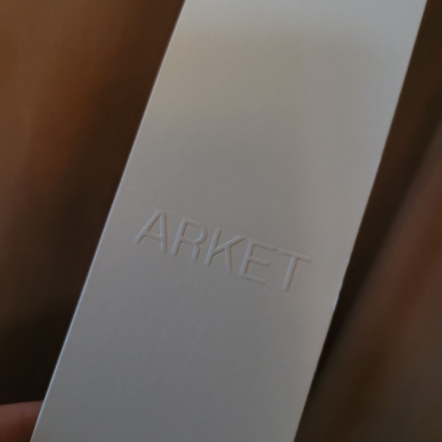 Nowa elegancka prosta sukienka Arket