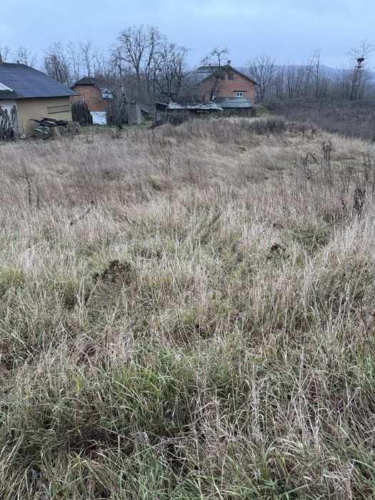 Продаж, будинку, землі.