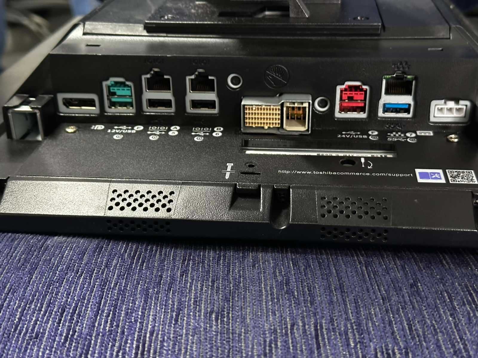 POS-термінали для вашого бізнесу Toshiba 6140-A3R, SSD,8GB,15" сенсор