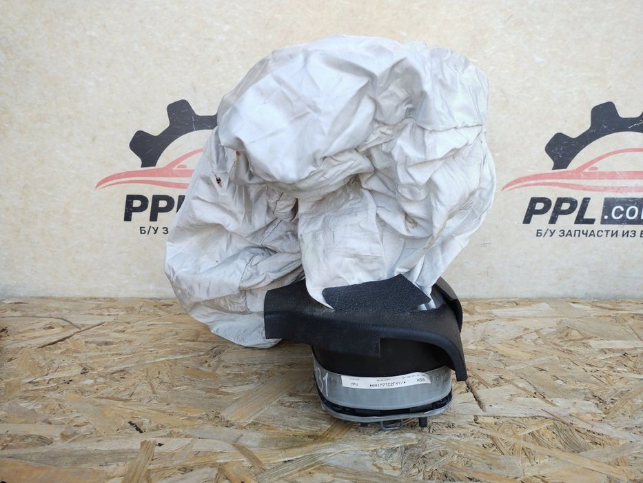 VW Jetta V 05-11 Golf V Passat B6 Подушка безопасности водителя в руль