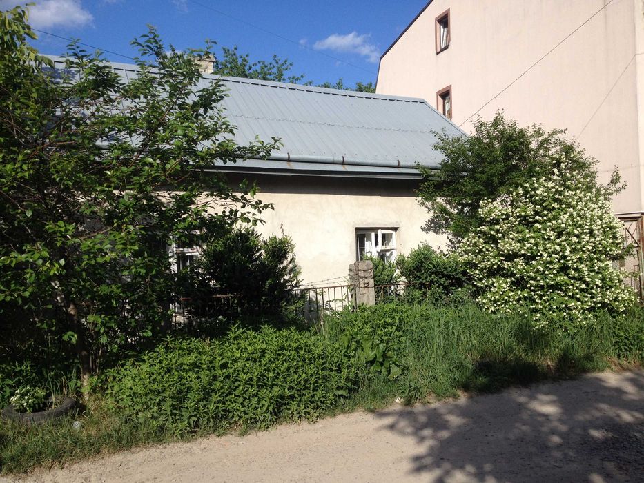 Продається будинок на вул.Любінській (бічна )