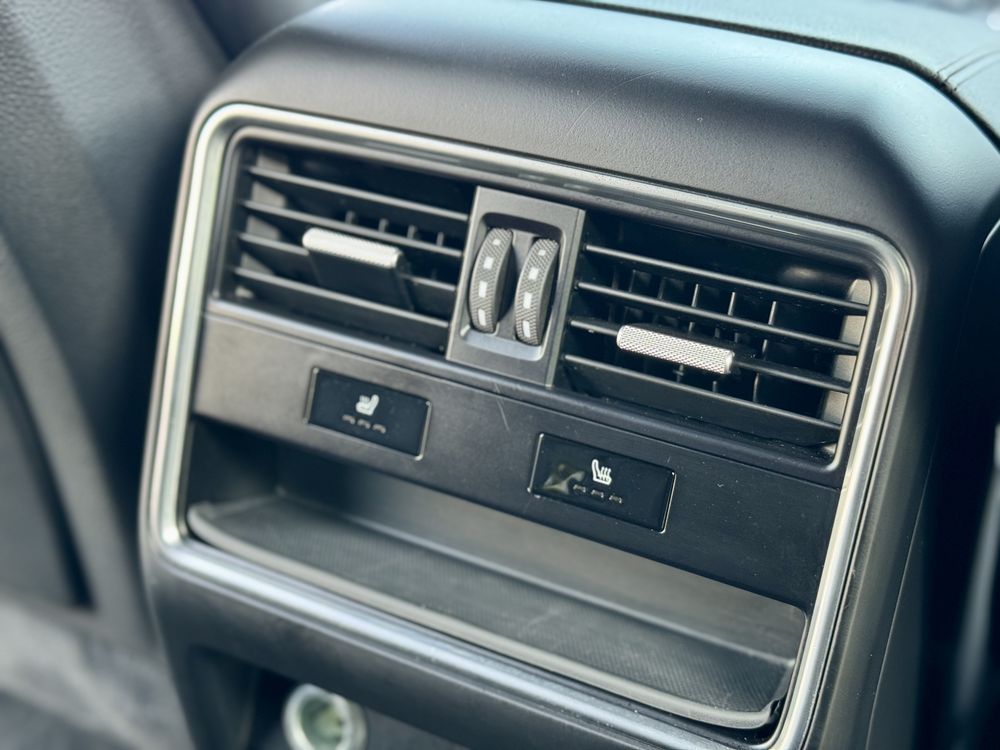 Porsche Cayenne Official