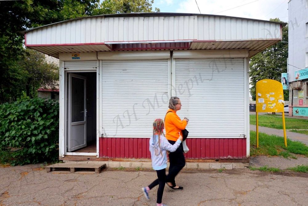 Павільйон на Східному між двох супермаркетів оренда Харків