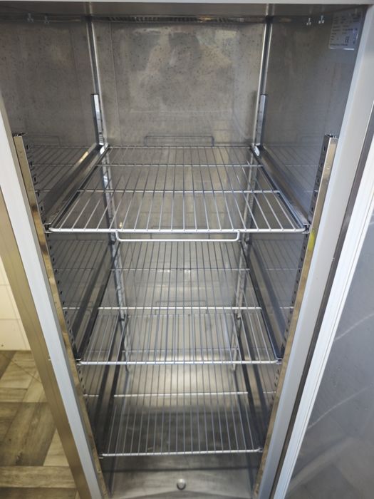 Морозильна шафа 670л electrolux Alpeninox Італія