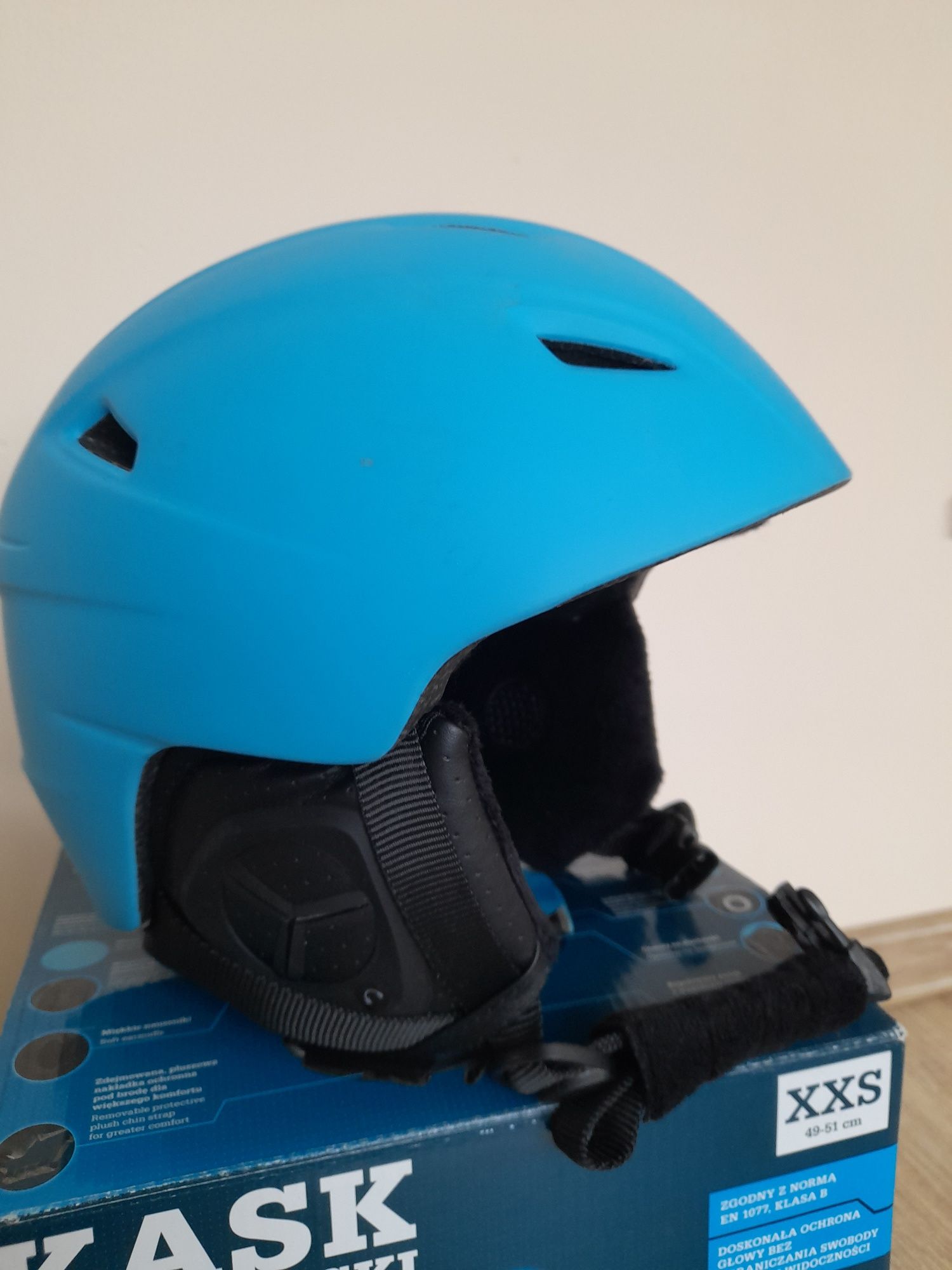 Kask narciarski dziecięcy 49-51