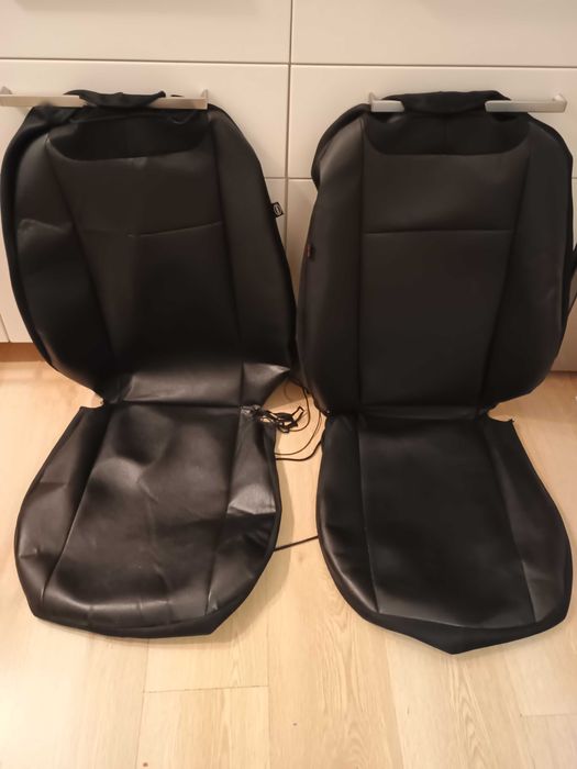 Pokrowce na przednie fotele samochodowe