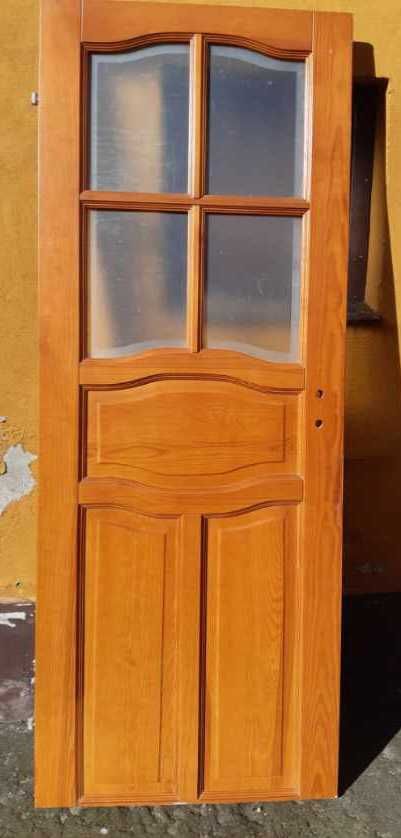 Drzwi drewniane z szybami 60tki prawe i 70tki i lewe