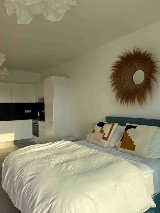 Студия 45м² с террасой 8м² в 250м от пляжа с мебелью и техникой Кипр