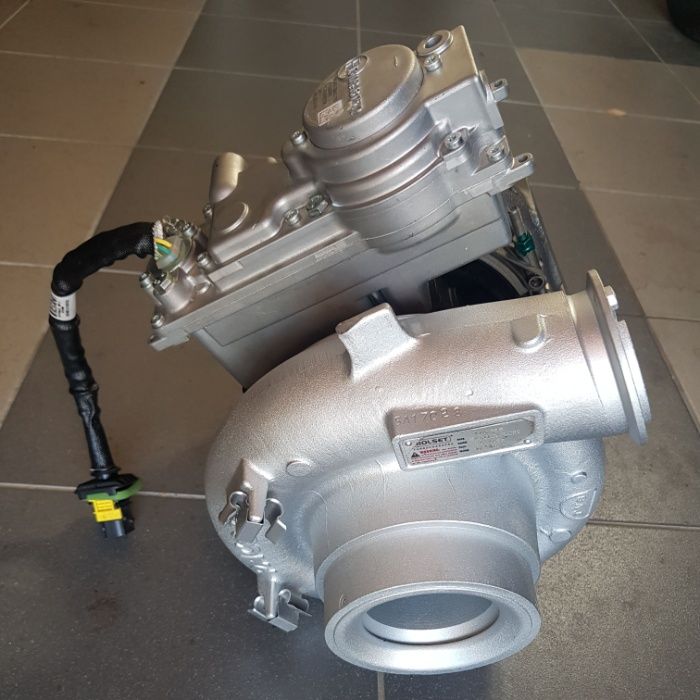 Turbina Turbosprężarka DAF XF106 VGT kompletna