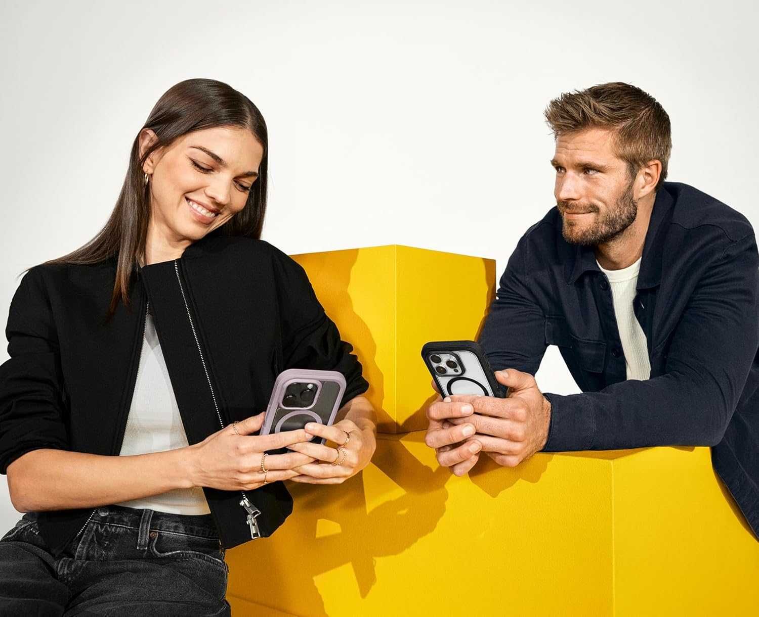 Чохол OtterBox Defender MagSafe для iPhone 15 Pro, 15 Pro Max
