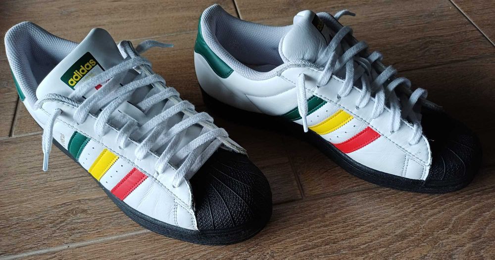 Adidas Superstar Rasta White IH3120 r. 44 2/3 używane na gwarancji