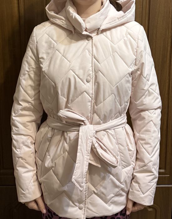 Куртка жіноча демісезонна, розмір S!