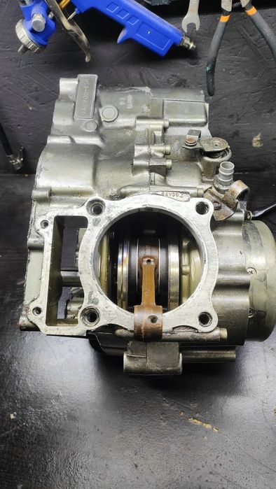 Wyprzedaż Yamaha xt350 silnik części silnik pompa cylinder