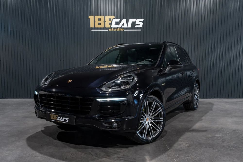 Porsche Cayenne S E-Hybrid