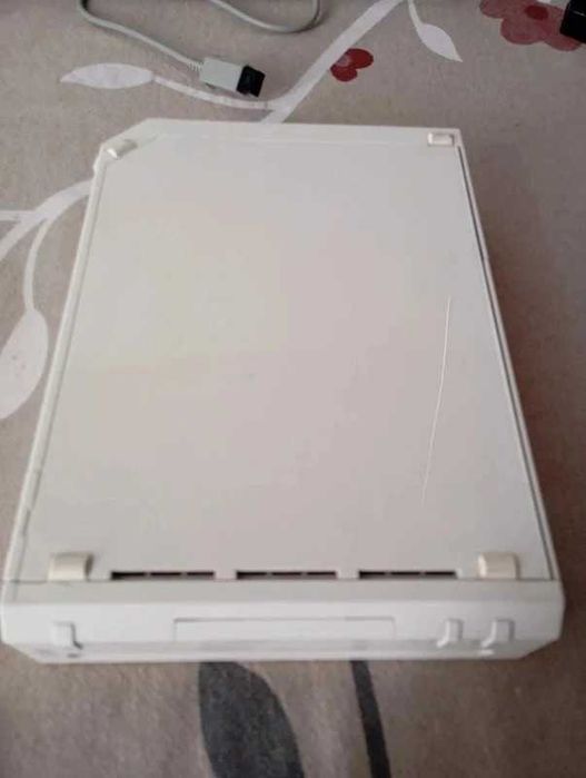 Wii branca com alimentador uk
