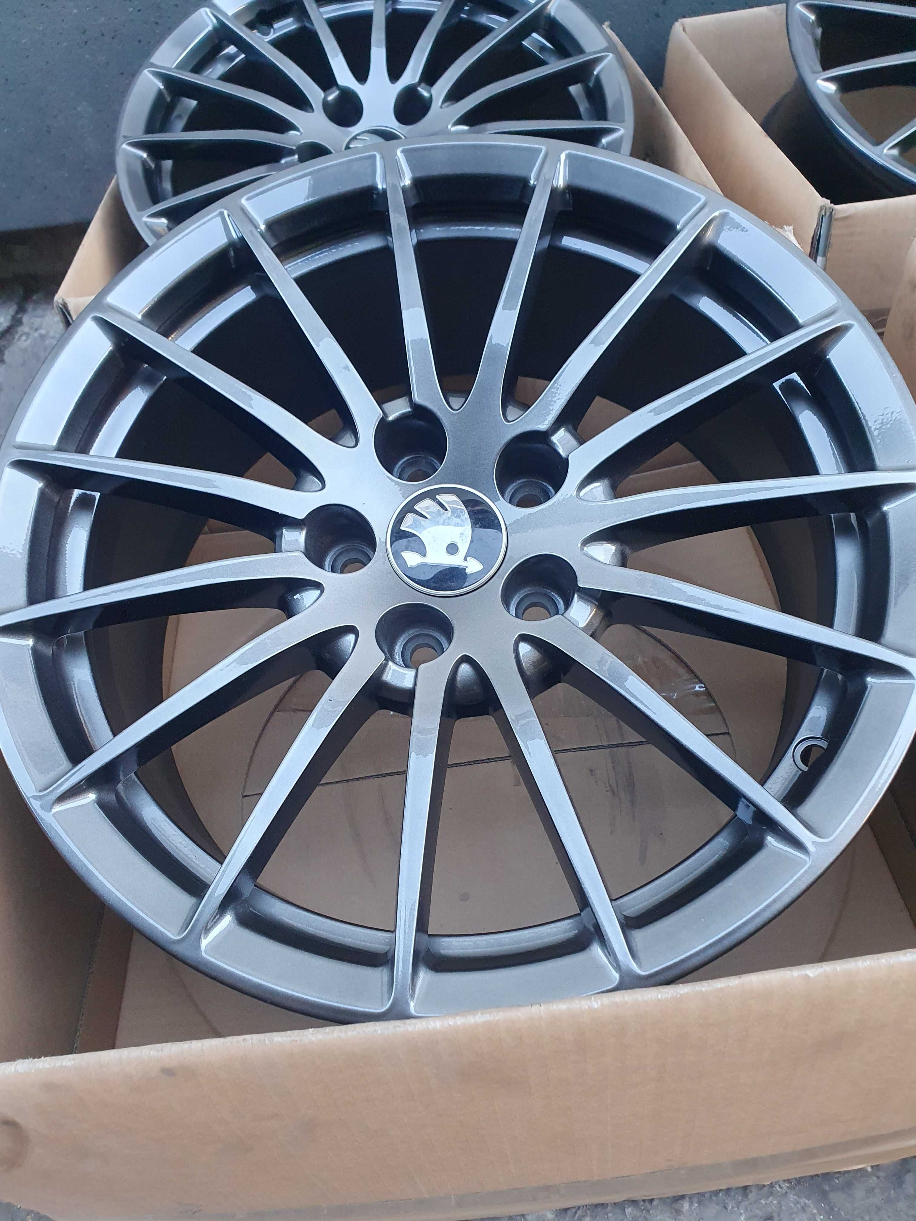 747# Alufelgi 17 5x112 et 29 Skoda Octavia Superb Kodiaq Karoq