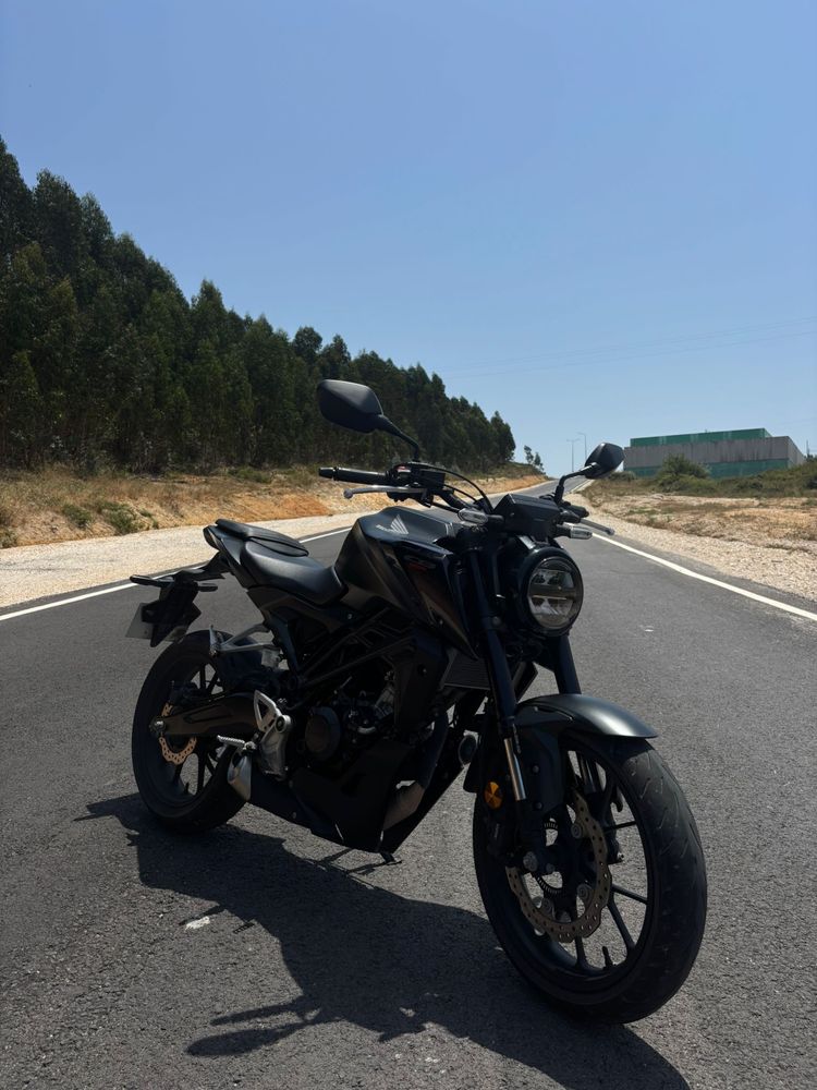 Honda CB 125r 2023