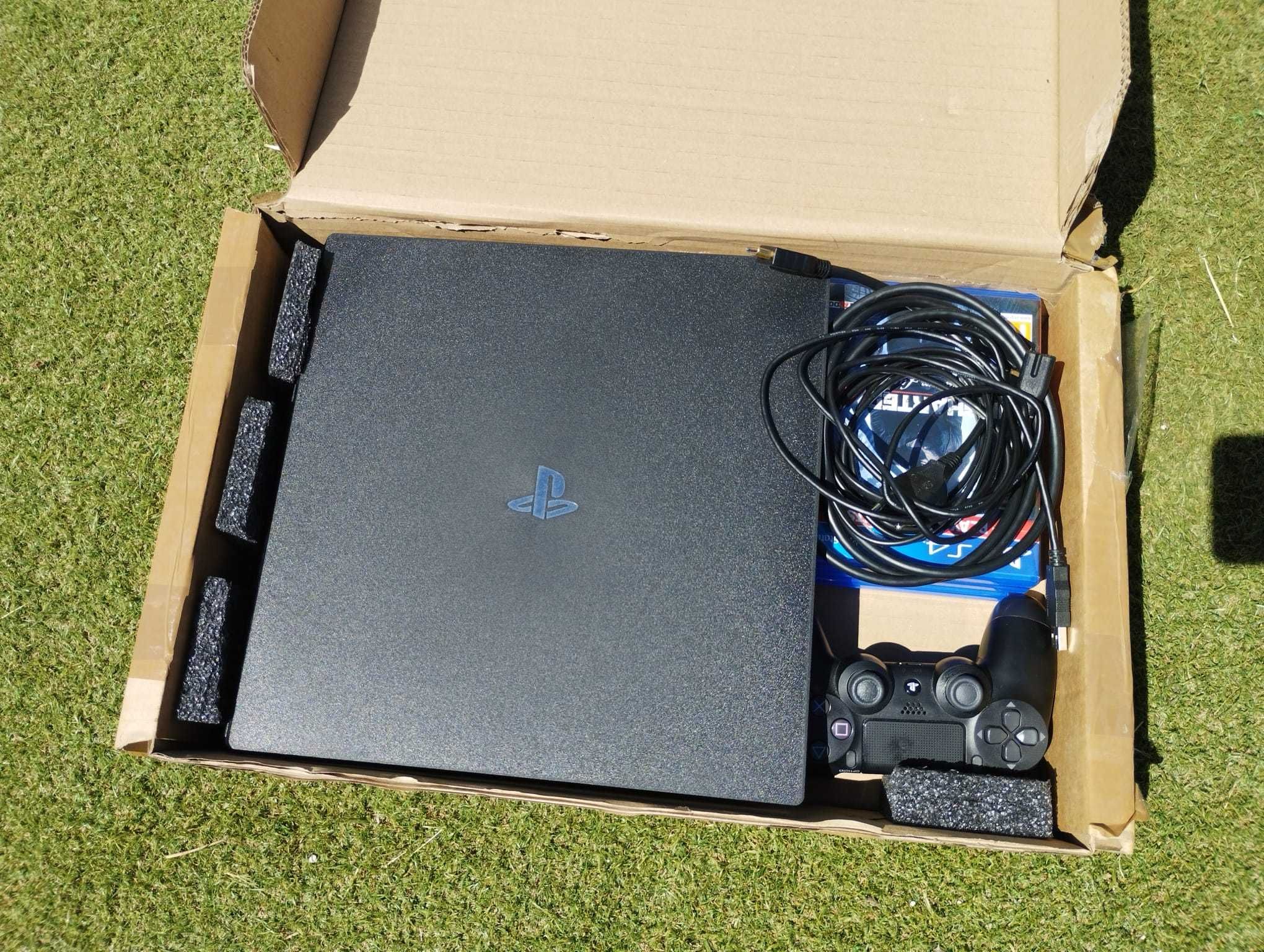Vendo PS4 PRO 1Tb com pouco uso, e ainda umas ofertas..nao exites !!