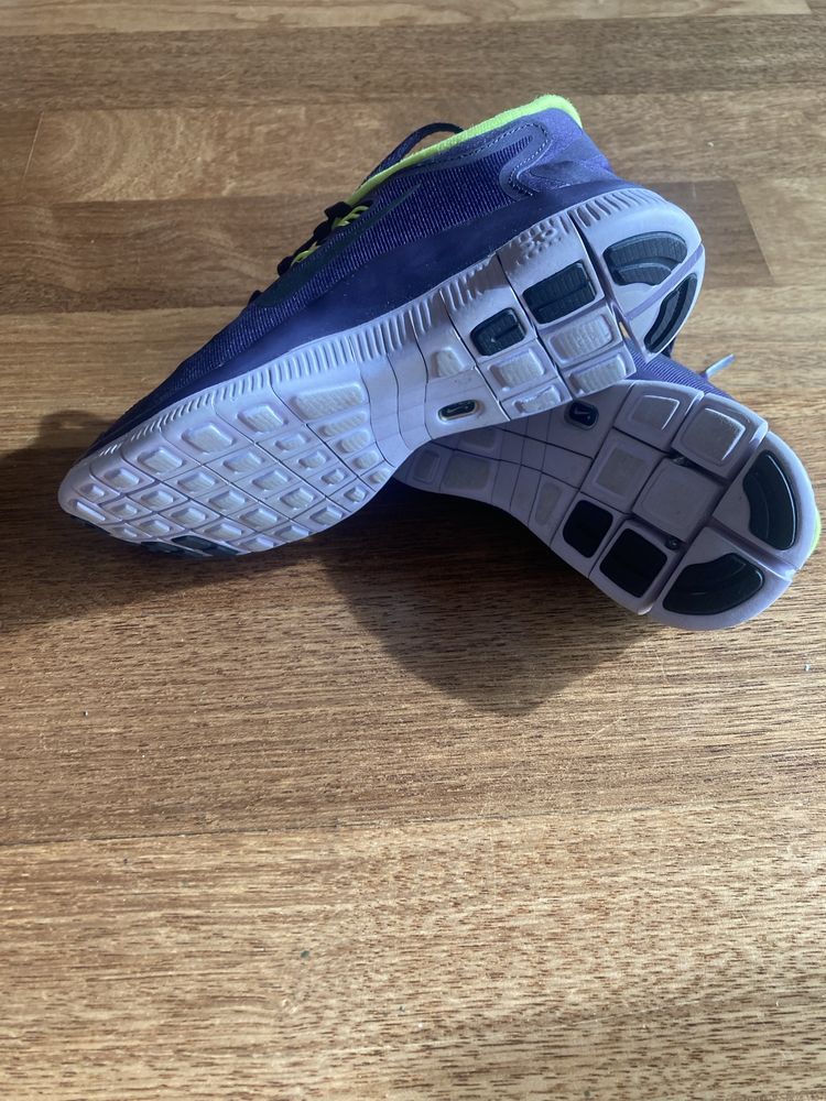 Buty Nike running free 37,5 ,j.nowe