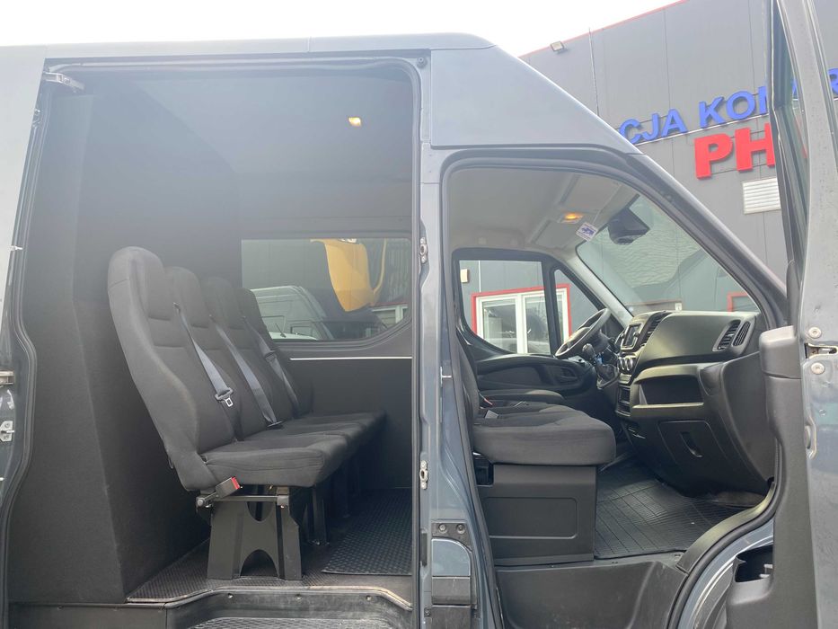 Wypożyczalnia aut dostawczych Śląsk – busy, plandeki, lawety, chłodnie