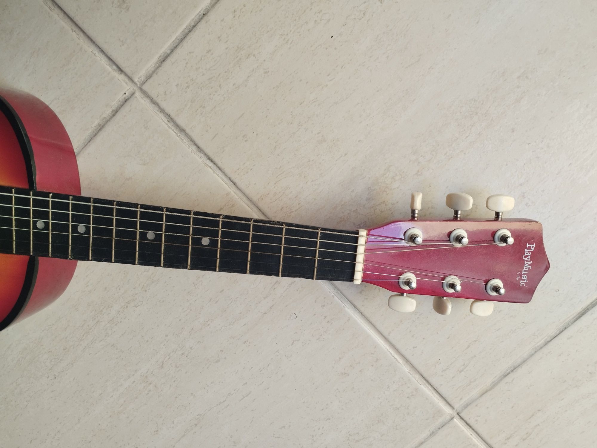 Guitarra de madeira 75cm