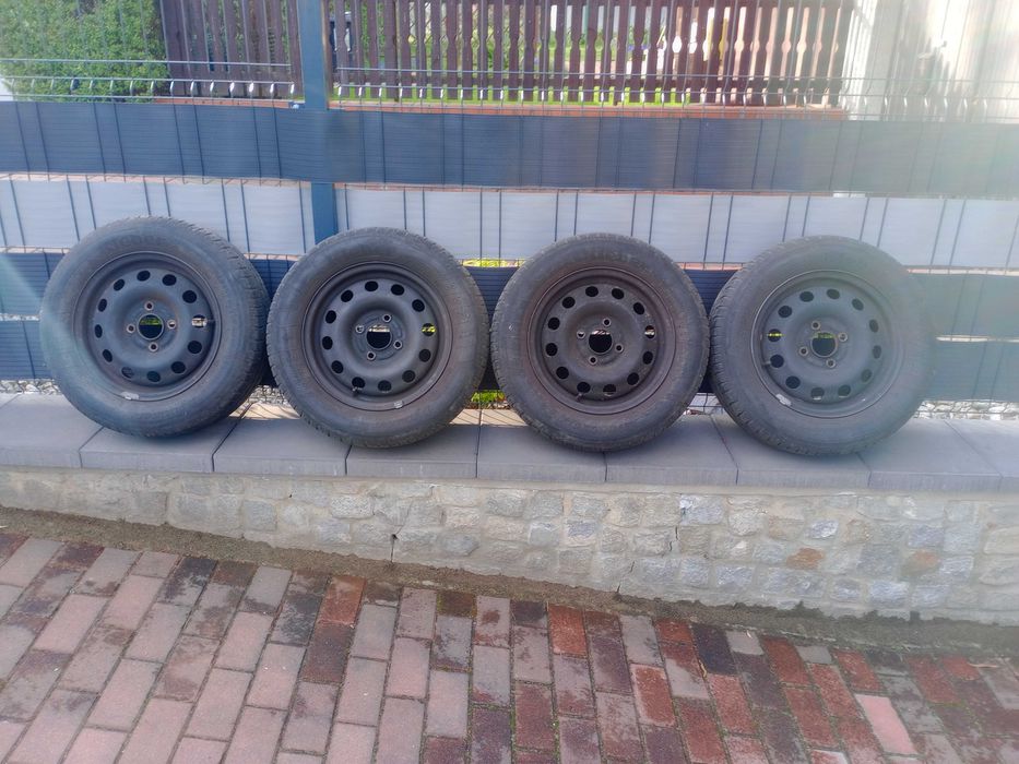 4x Felgi z oponami letnimi 14 cali. Focus, Fiesta.