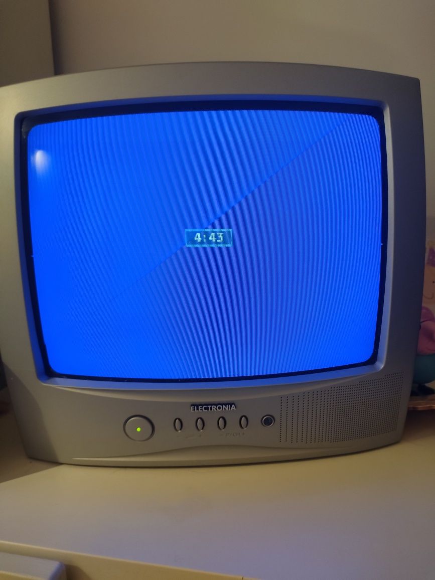 Televisor cinza Electronia