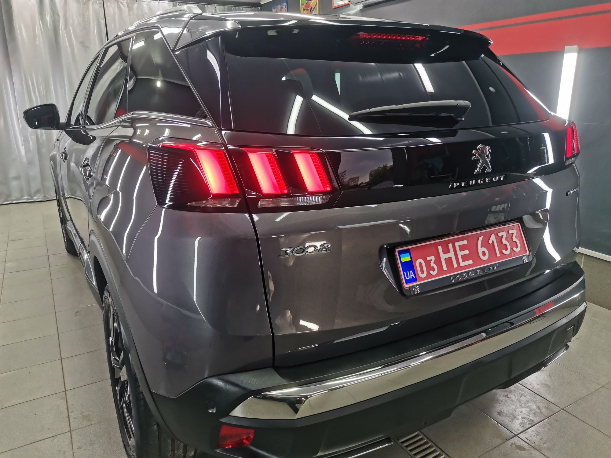Пежо-3008 1.6 GT 2018