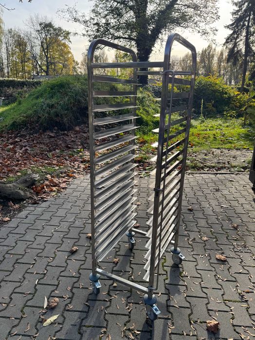 Wózek Gastro Taca na Blachy GN 16 Poziomów Royal Catering RCKW 16T-B.1